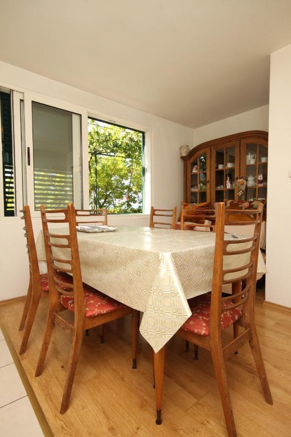 Apartments And Rooms With Parking Space Tucepi, Makarska - 6901 Extérieur photo