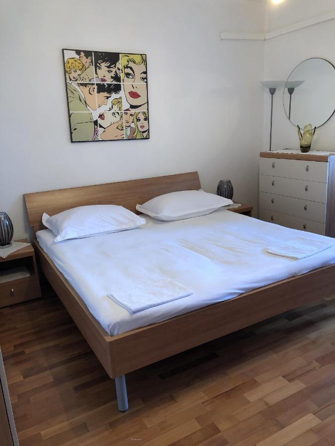Apartments And Rooms With Parking Space Tucepi, Makarska - 6901 Extérieur photo