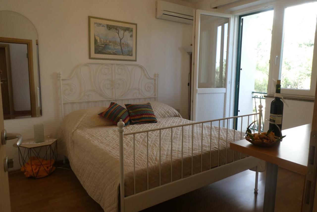 Apartments And Rooms With Parking Space Tucepi, Makarska - 6901 Extérieur photo