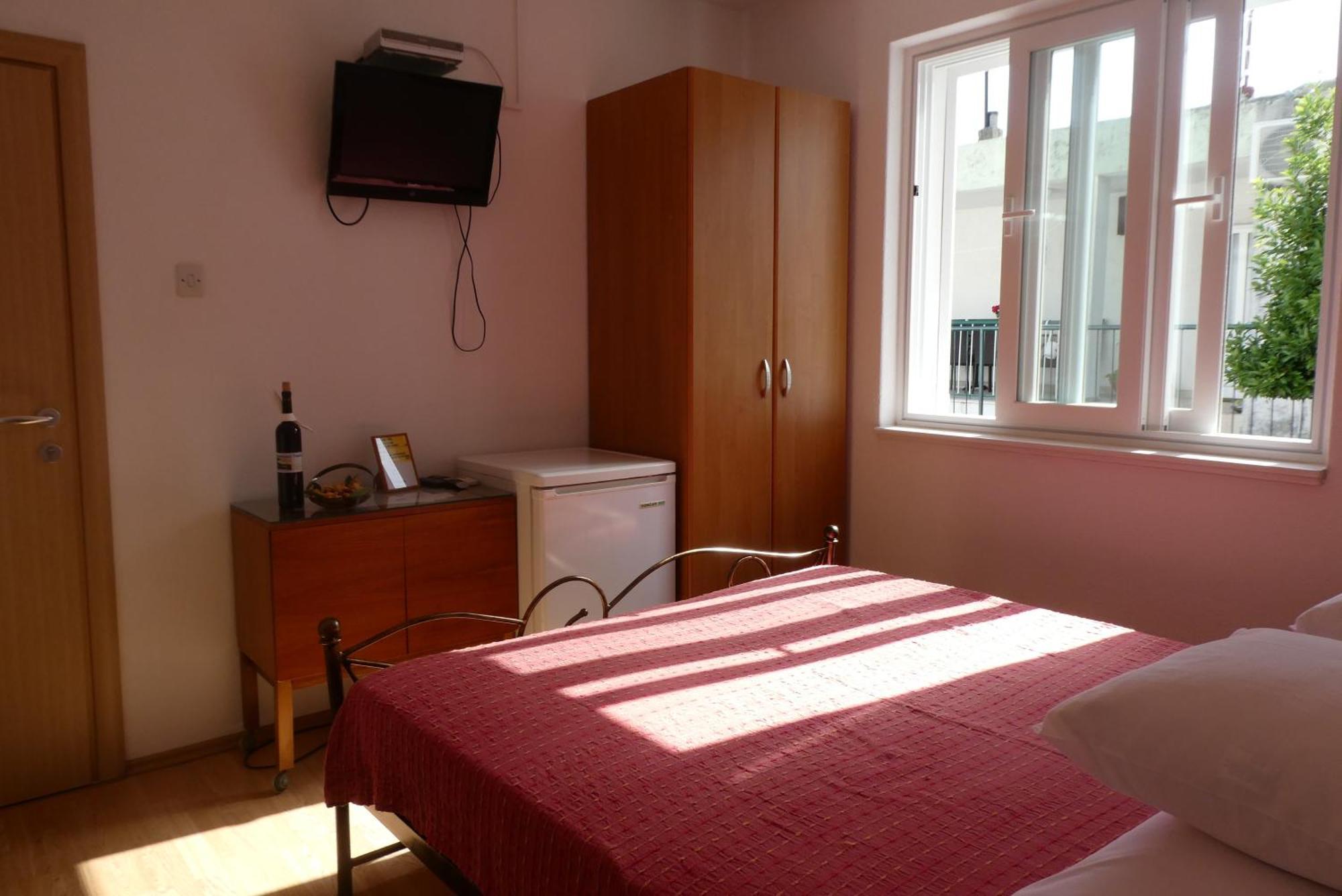 Apartments And Rooms With Parking Space Tucepi, Makarska - 6901 Chambre photo