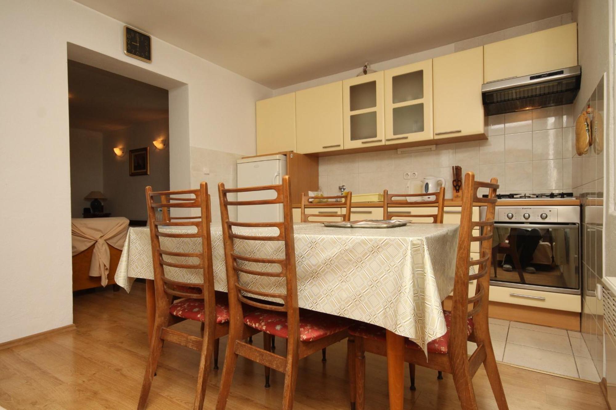 Apartments And Rooms With Parking Space Tucepi, Makarska - 6901 Chambre photo